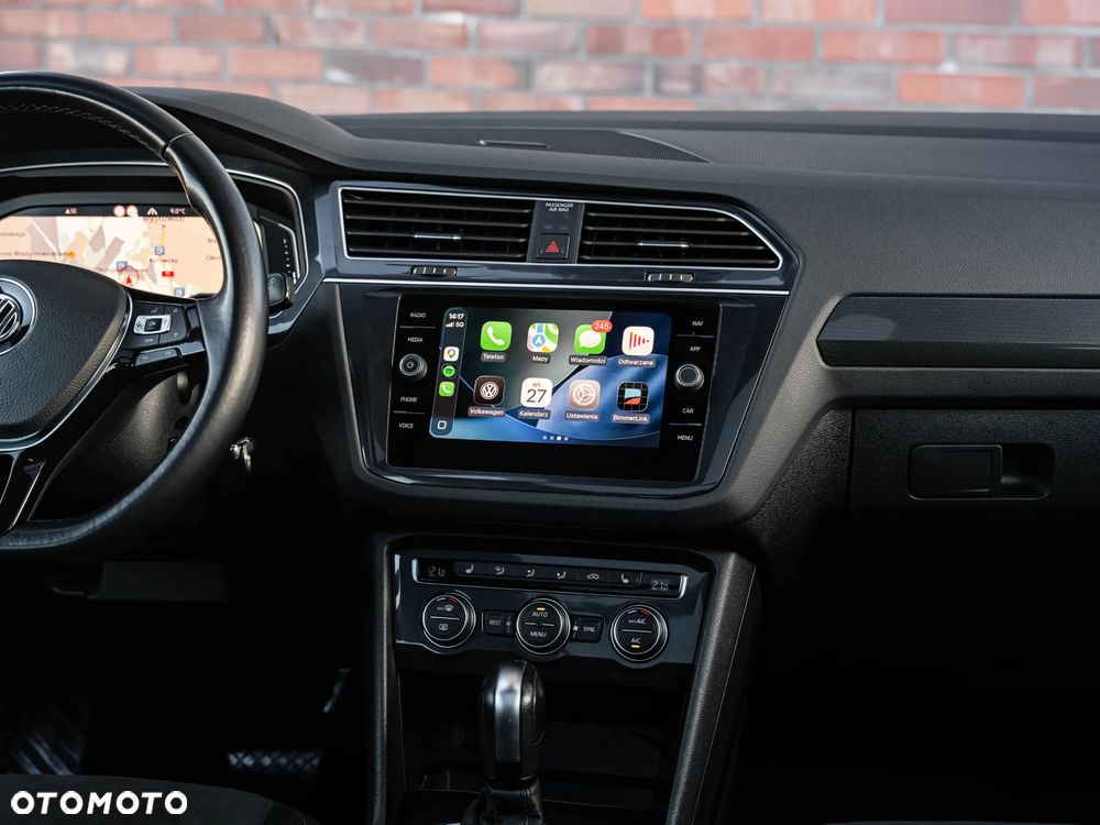 Volkswagen Tiguan - 32