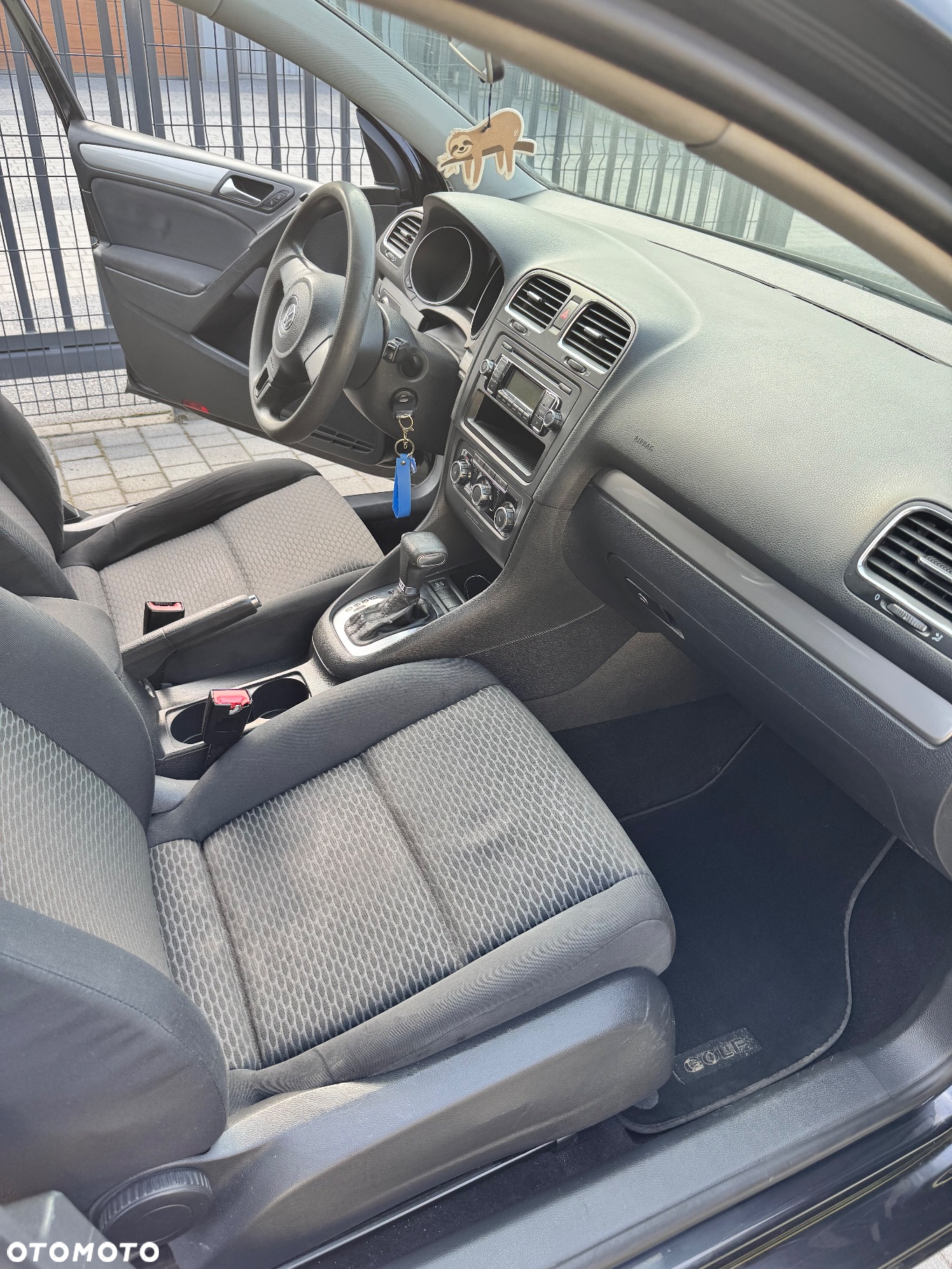 Volkswagen Golf - 8