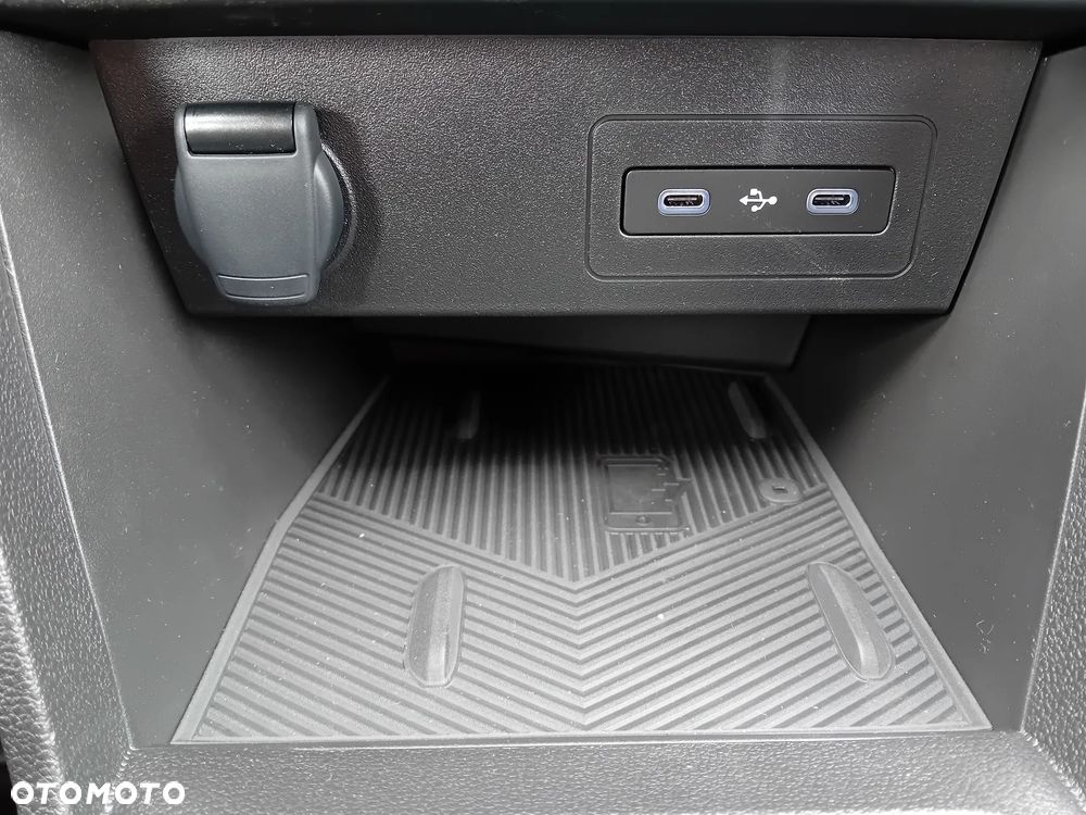 Dacia Jogger 1.8 Full Hybrid 155 Journey MMT - 25