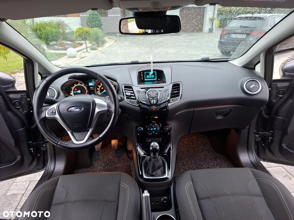 Ford Fiesta 1.0 EcoBoost Titanium - 25