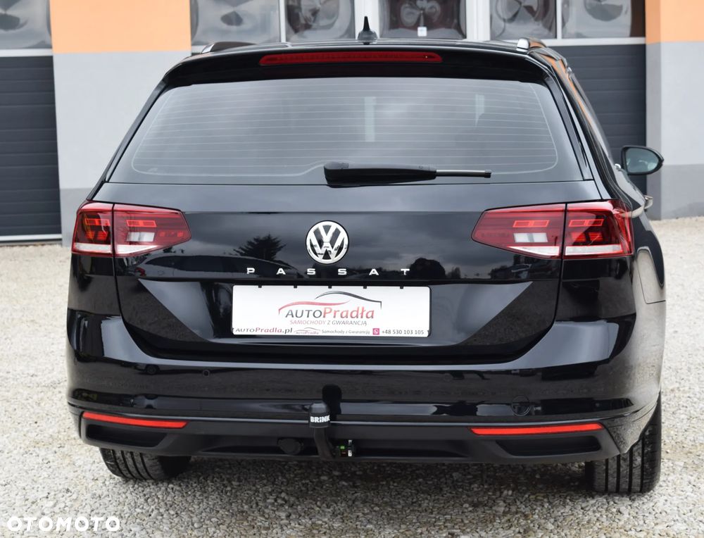 Volkswagen Passat Variant 2.0 TDI Elegance DSG - 8