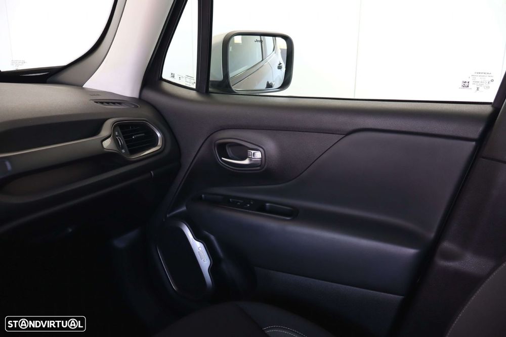 Jeep Renegade 1.0 T Limited - 32