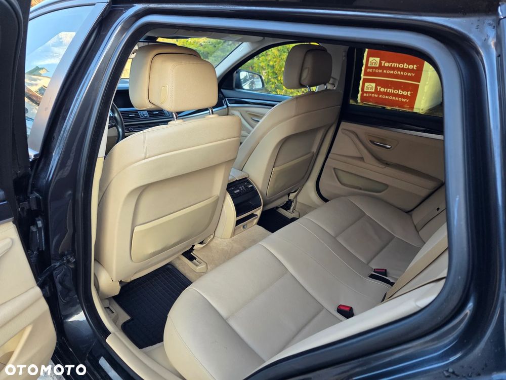 BMW Seria 5 520d Sport-Aut - 15