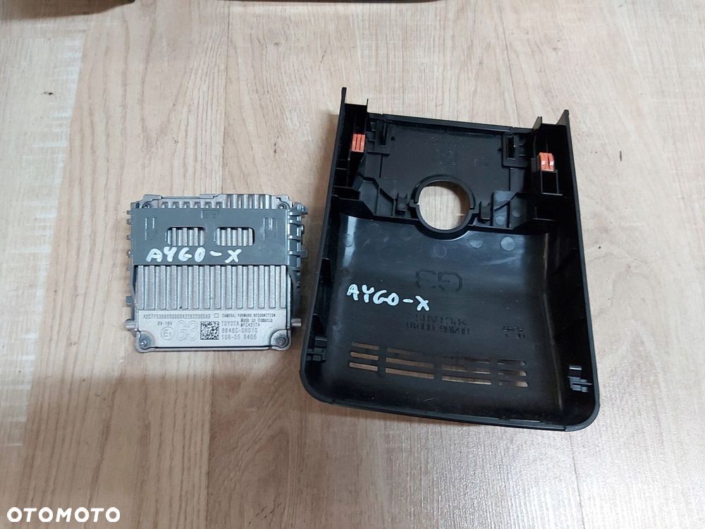 Toyota AYGO X CROSS kamera szyby przód radar moduł - 1