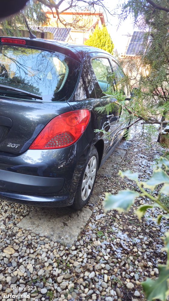 Peugeot 207 - 10