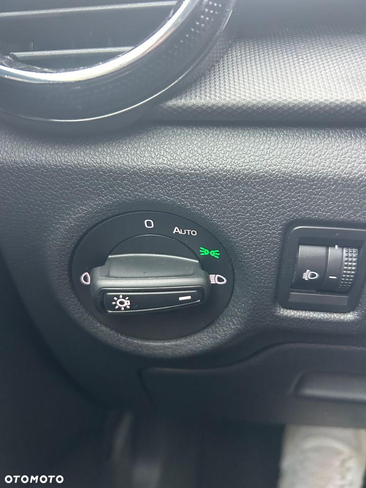 Skoda Fabia 1.0 Ambition - 16