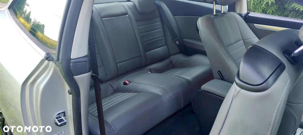 Renault Laguna dCi 150 FAP Night and Day - 30
