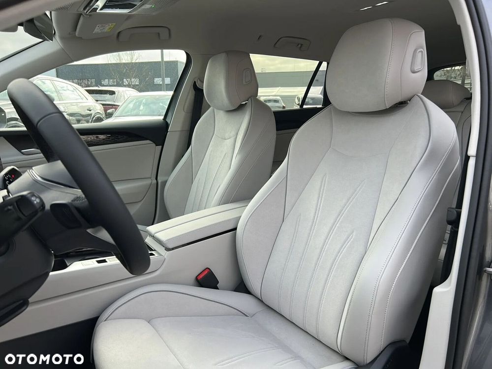 Volkswagen Passat Variant - 6