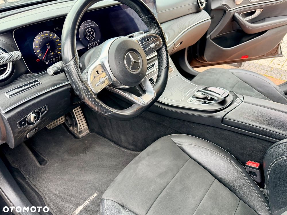 Mercedes-Benz Klasa E 220 d 4-Matic Business Edition 9G-TRONIC - 39