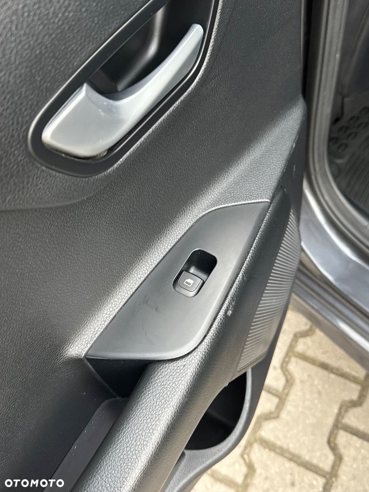 Kia Rio 1.0 T-GDI 100 Dream-Team Edition - 29