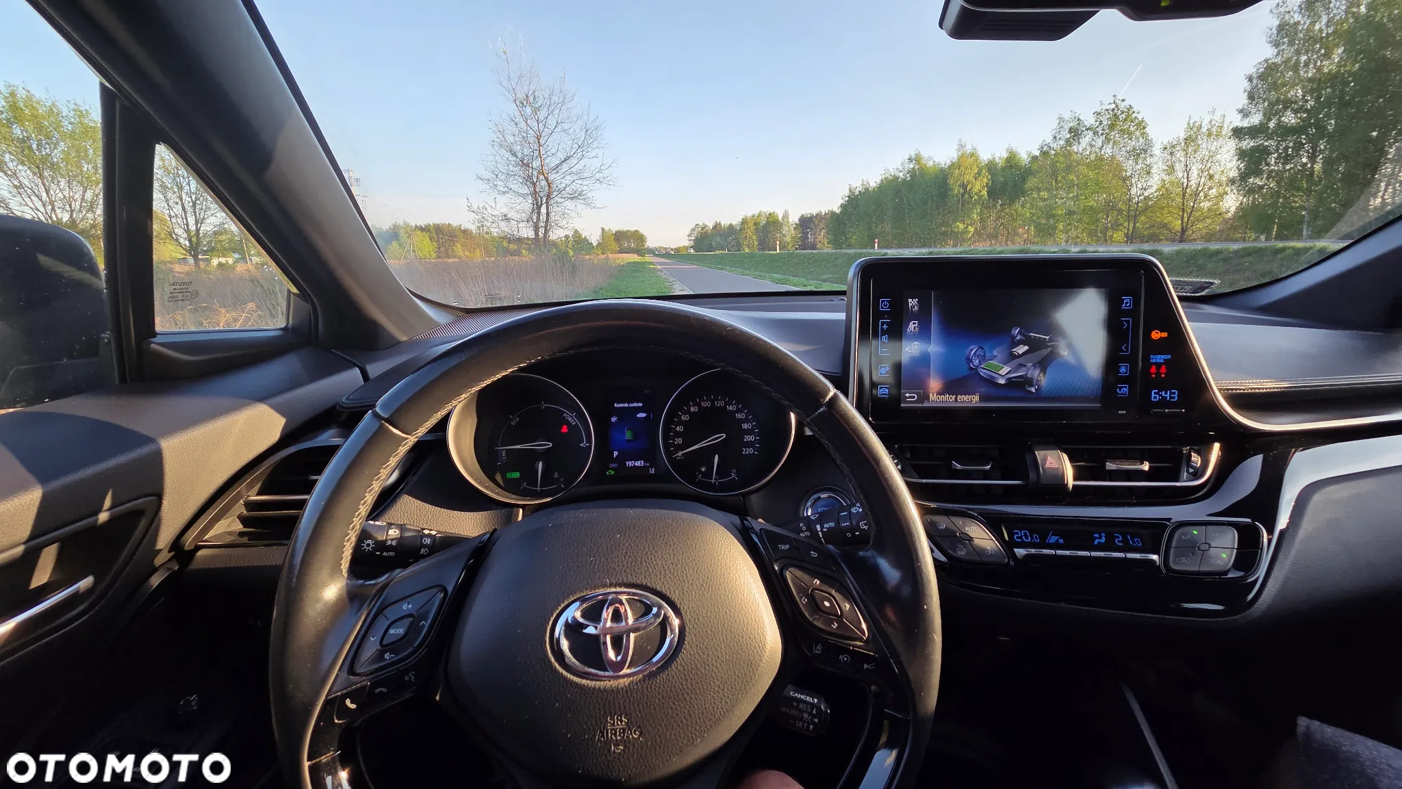 Toyota C-HR - 12