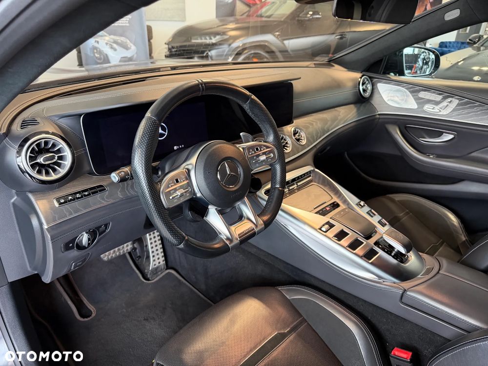 Mercedes-Benz AMG GT 43 4-Matic+ - 13