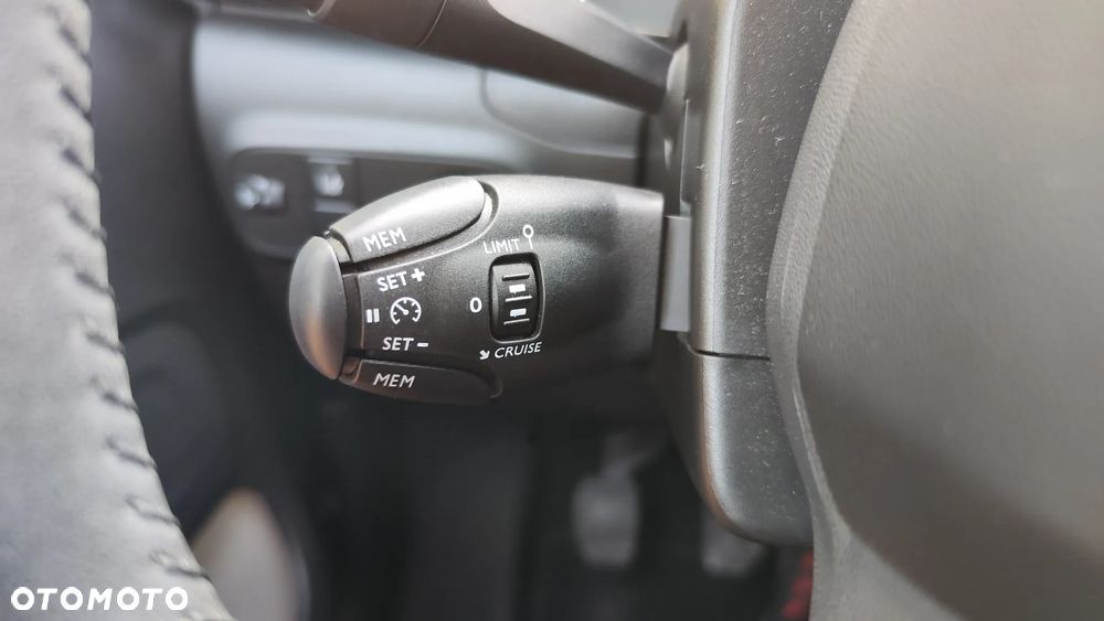 Citroën C3 1.2 PureTech Shine - 34