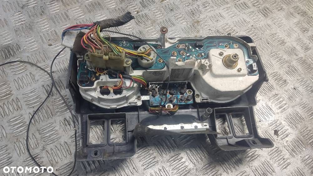 LICZNIK ZEGARY PAJERO  MB716922 - 3