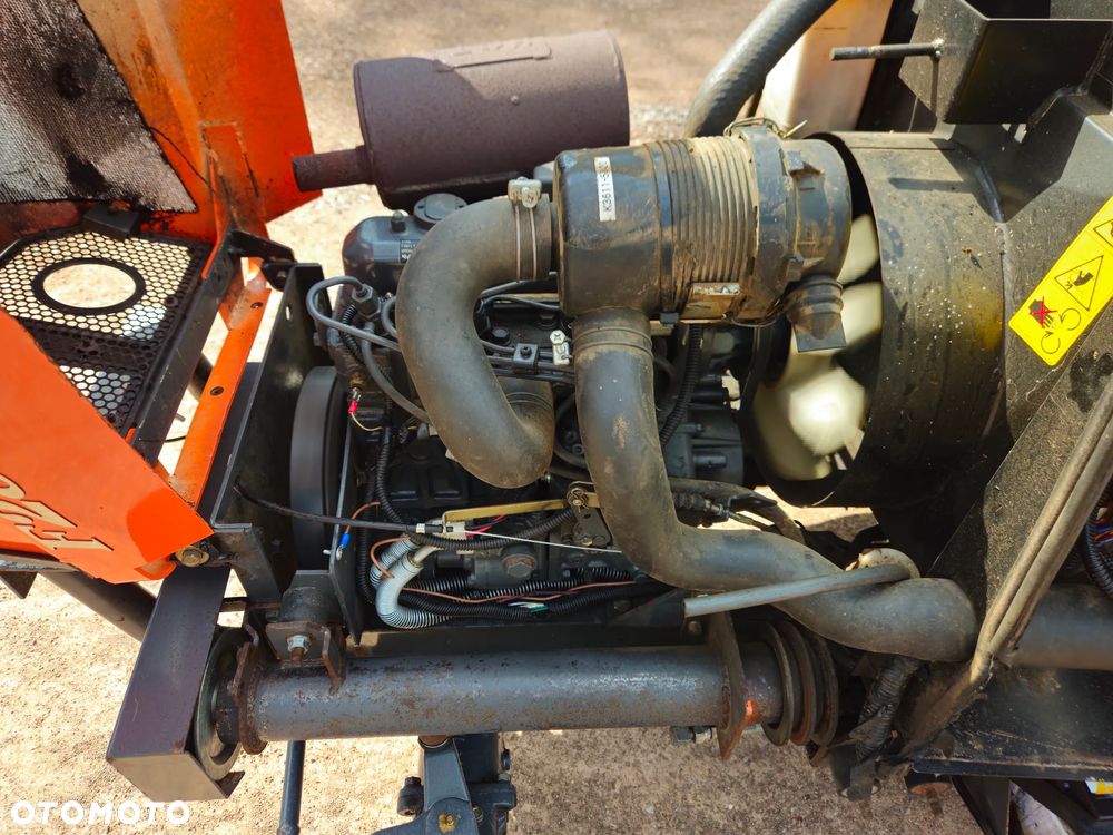 Kubota f 2880 peruzzo - 13