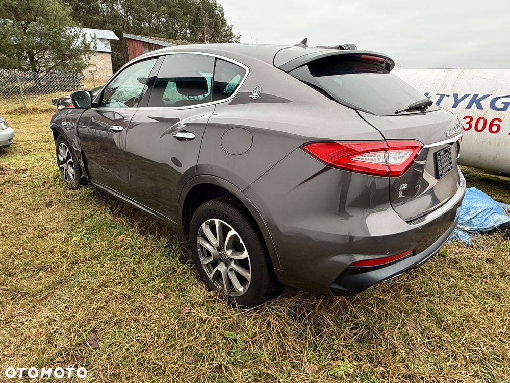 Maserati Levante Q4 GranSport - 3