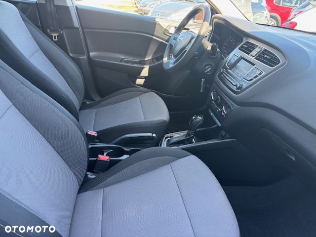 Hyundai i20 1.0 T-GDI Classic Plus DCT - 21