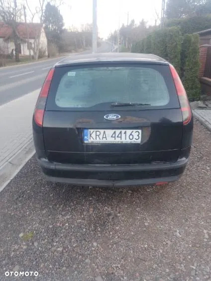 Ford Focus 1.6 TDCi Ambiente - 4