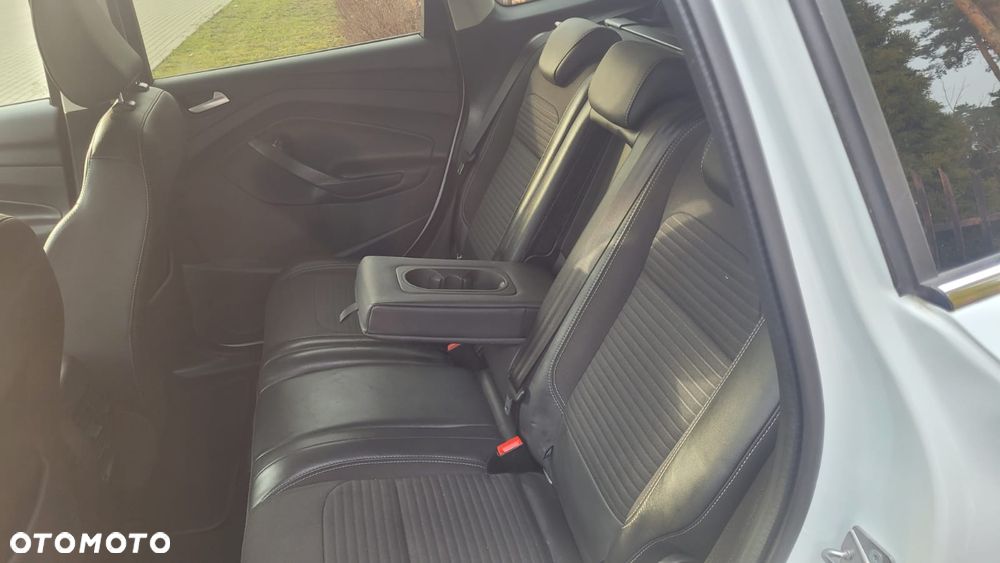 Ford Kuga 2.0 TDCi 4x4 Titanium - 13