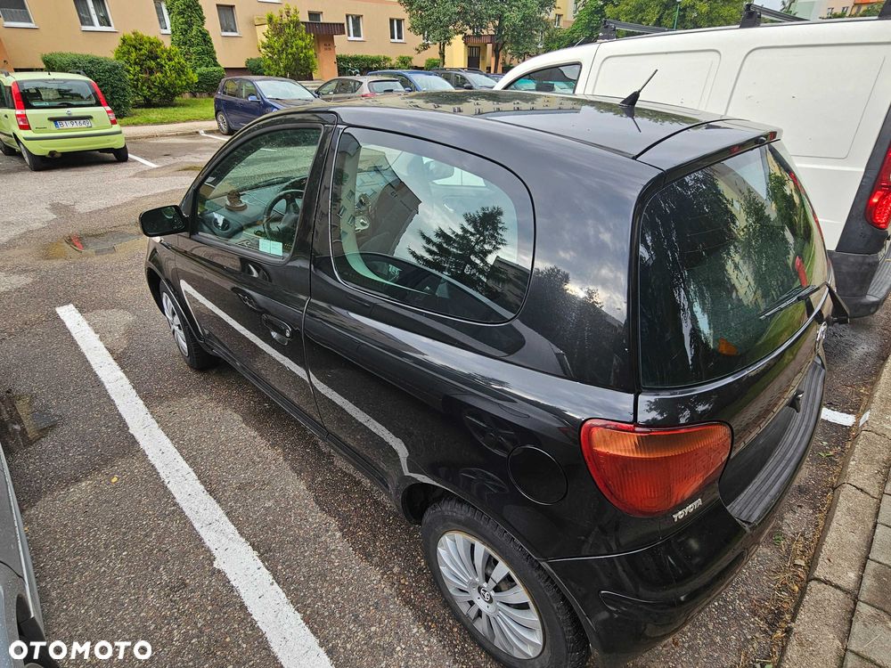 Toyota Yaris - 8