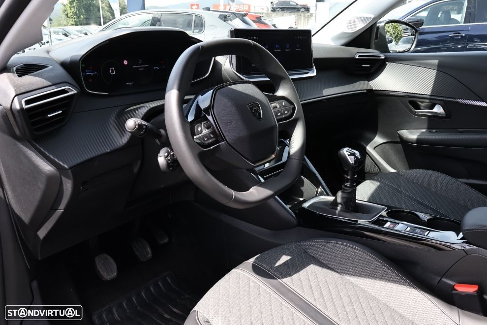 Peugeot 208 1.2 PureTech Allure - 27