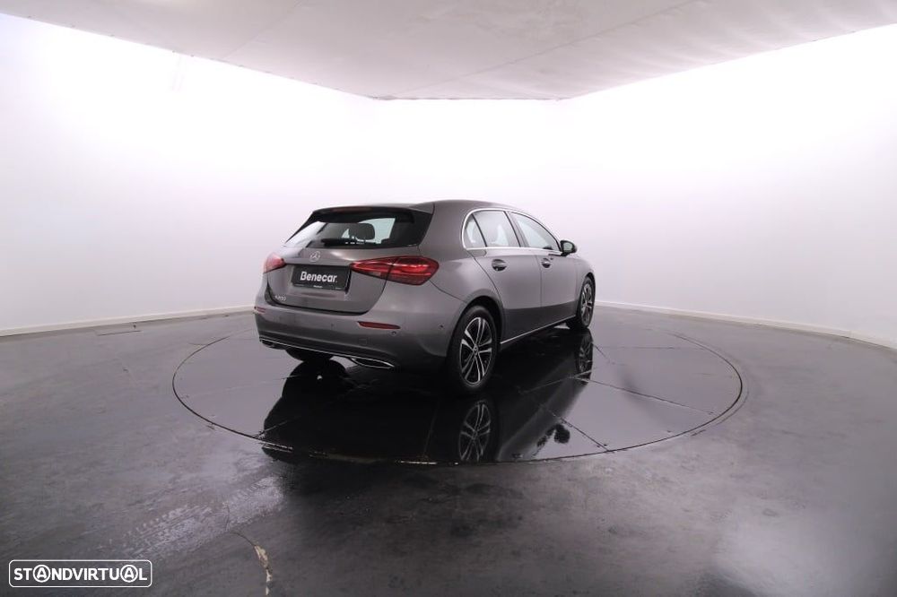 Mercedes-Benz A 200 - 8