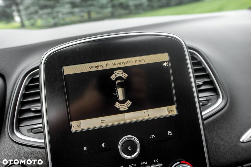 Renault Scenic ENERGY TCe 140 EDC LIMITED - 30