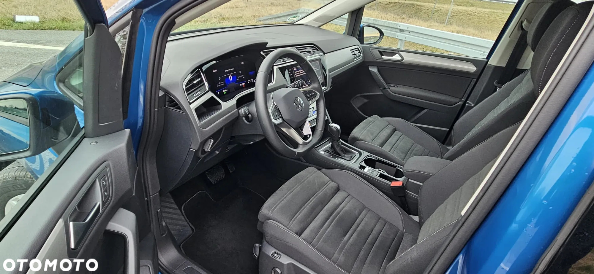 Volkswagen Touran - 13