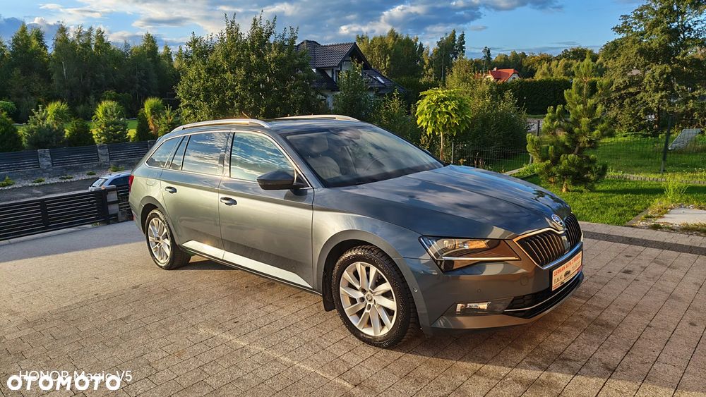 Skoda Superb 2.0 TDI DSG Premium Edition - 15