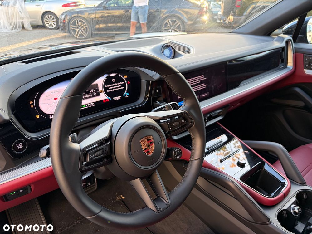 Porsche Cayenne - 6