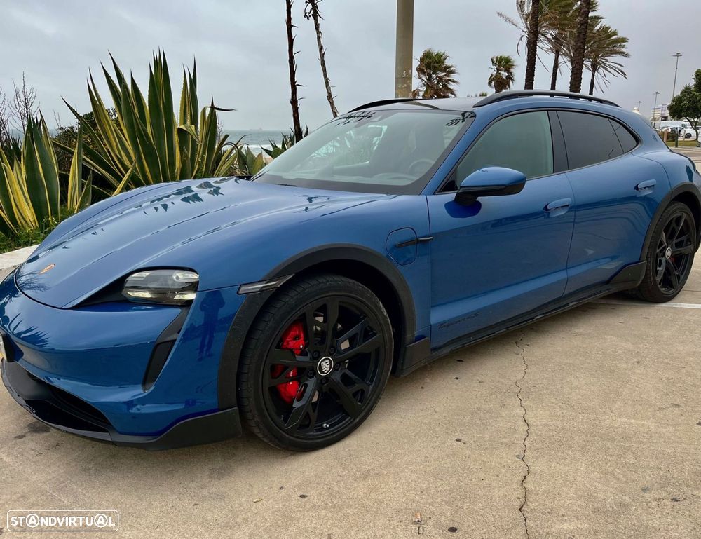 Porsche Taycan Cross Turismo 4S - 3