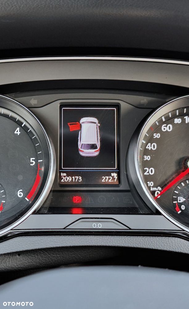 Volkswagen Passat 2.0 TDI SCR Style DSG - 17