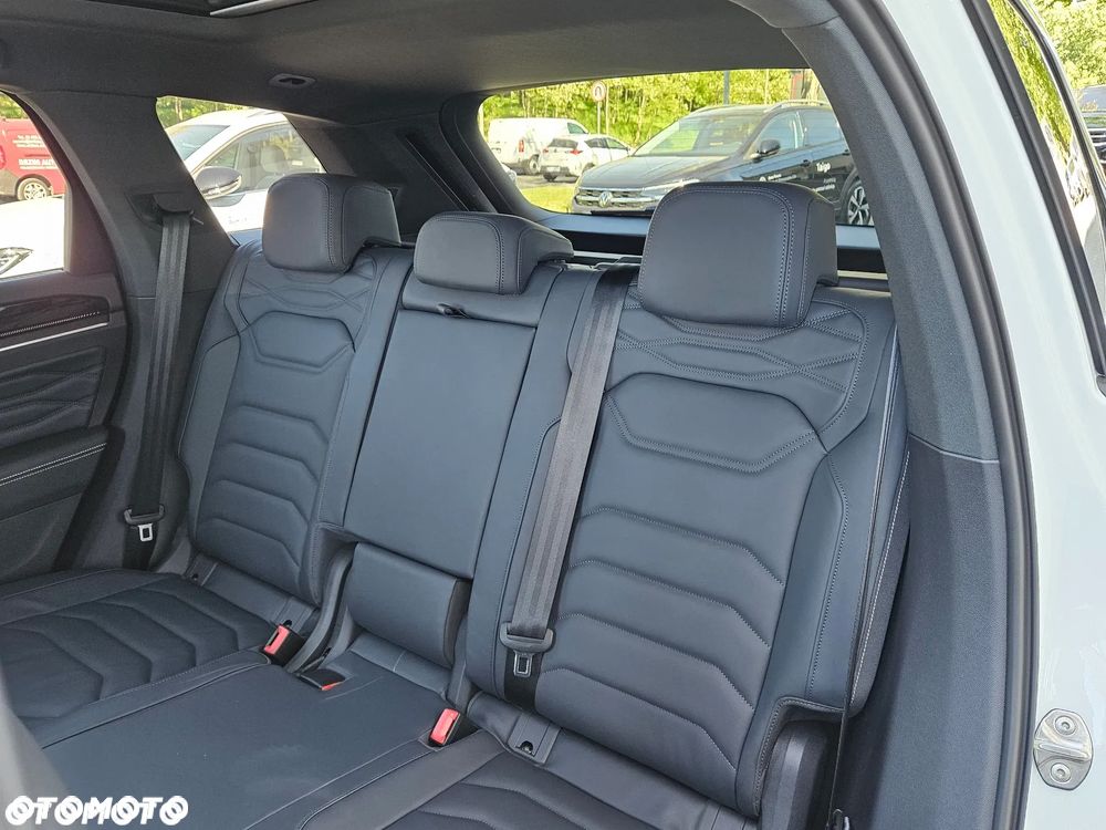 Volkswagen Touareg 3.0 V6 TDI SCR 4Mot R-Line - 11