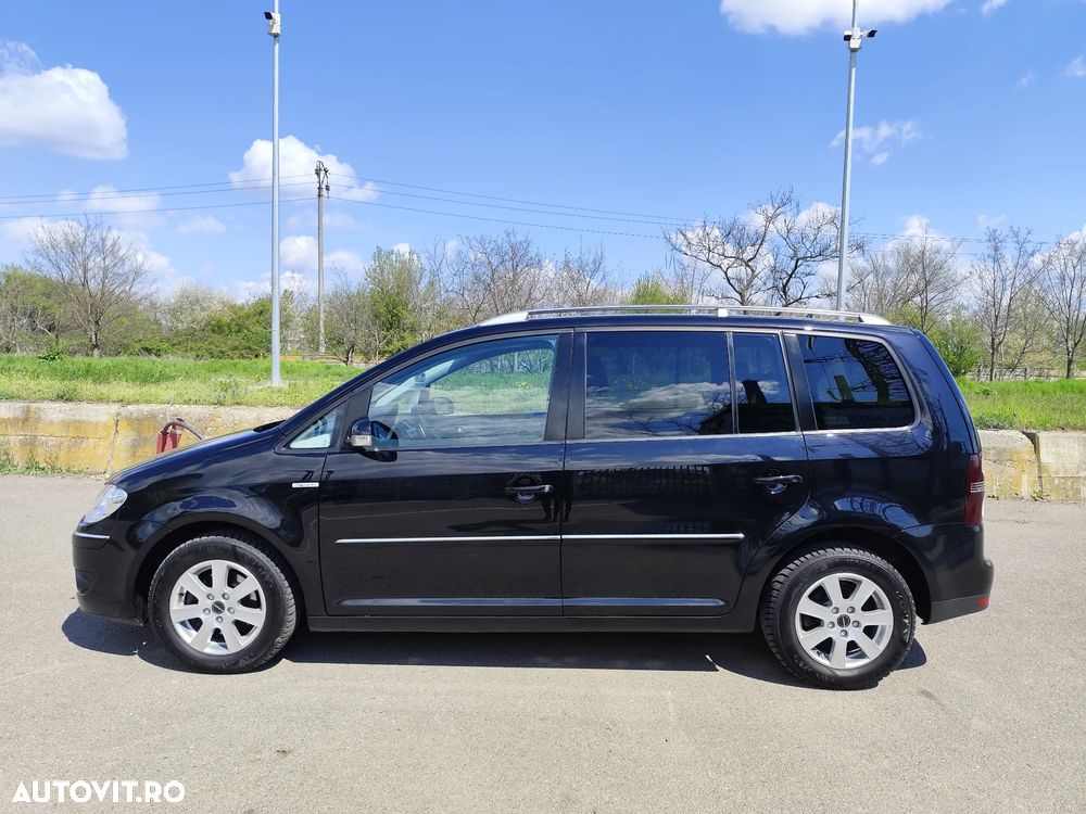 Volkswagen Touran 2.0TDI Highline - 24