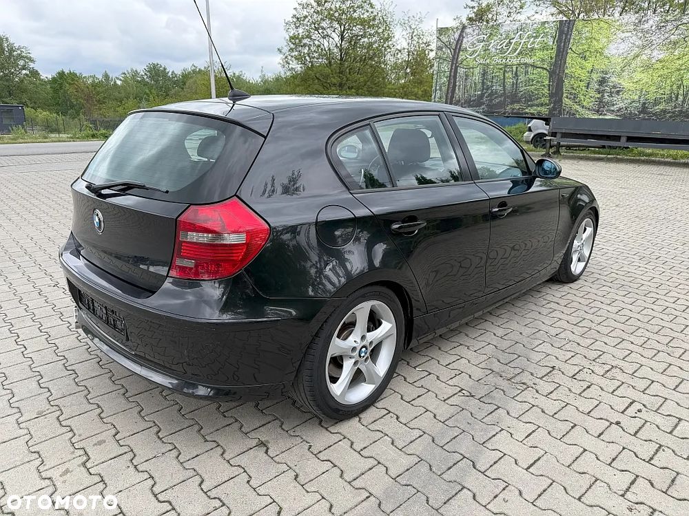 BMW Seria 1 120d DPF Edition Sport - 4