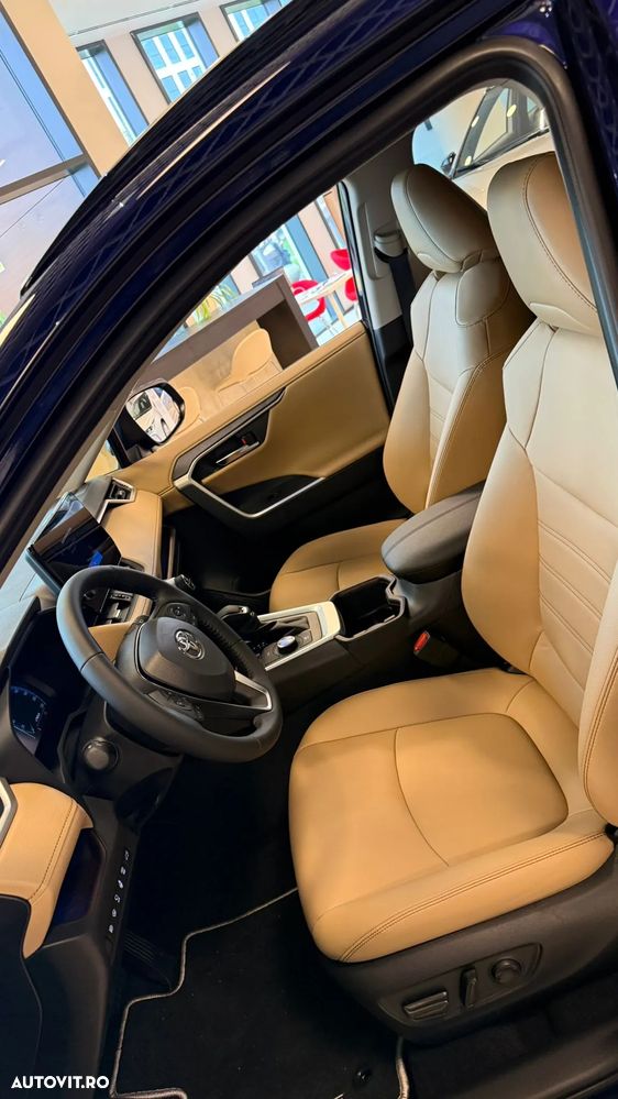 Toyota RAV4 - 22