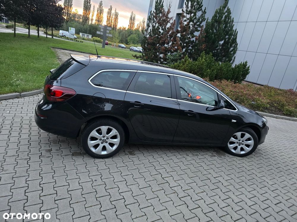 Opel Astra 1.4 T Cosmo - 12