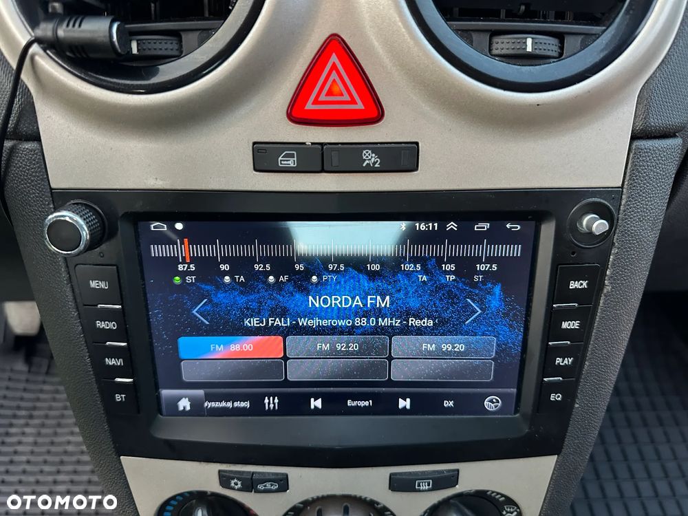 Opel Corsa 1.2 16V Innovation 110 Jahre - 20