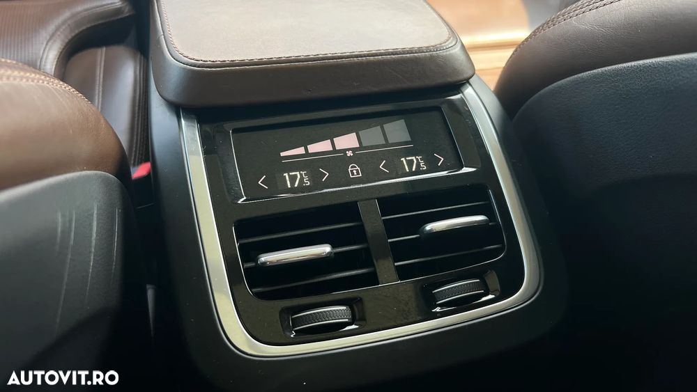 Volvo XC 90 T8 AWD Twin Engine Geartronic Inscription - 30