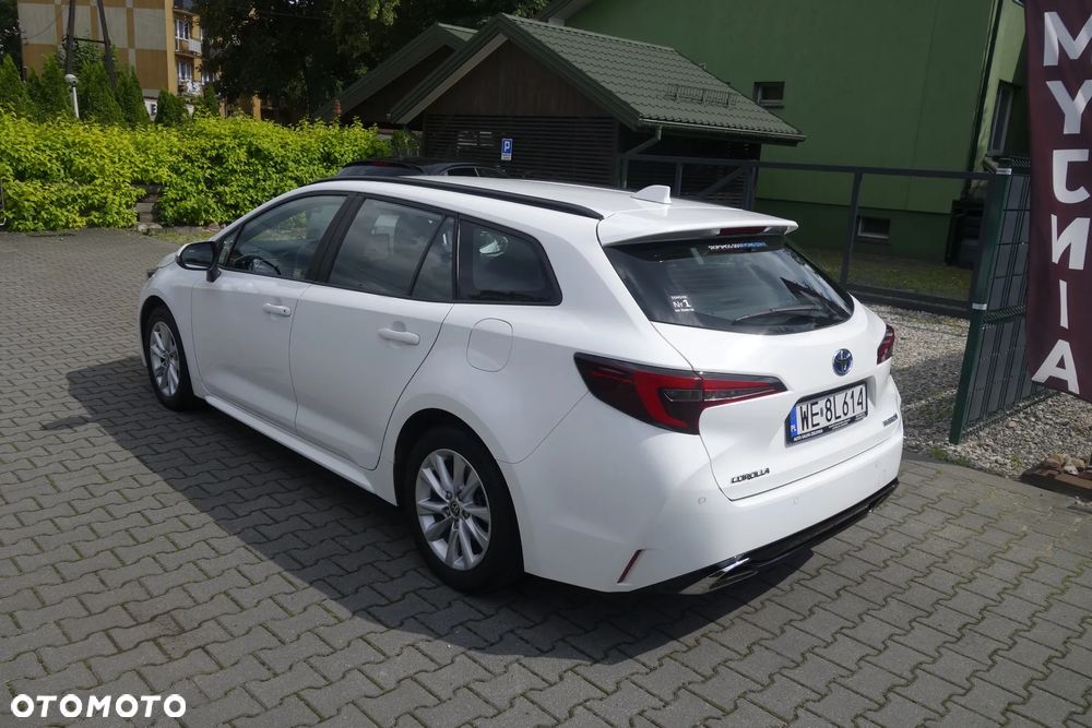 Toyota Corolla 1.8 Hybrid Comfort - 5