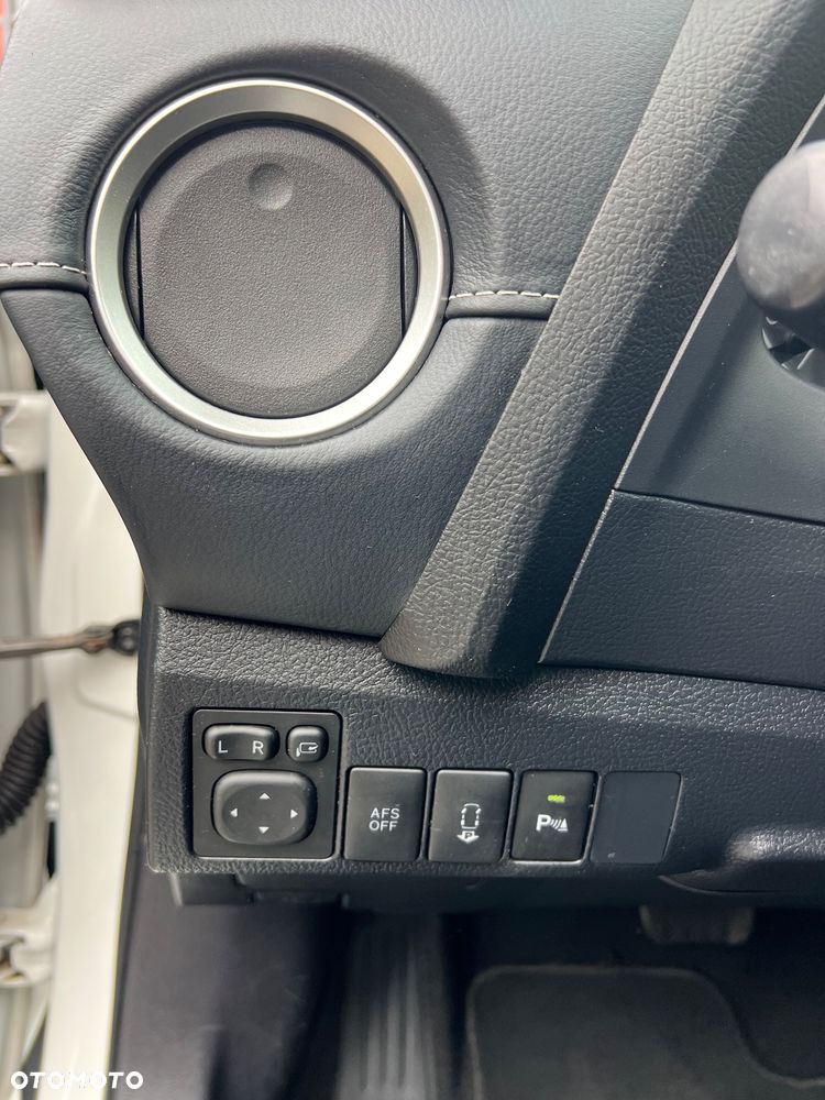 Toyota Auris 1.8 HSD Luna - 34