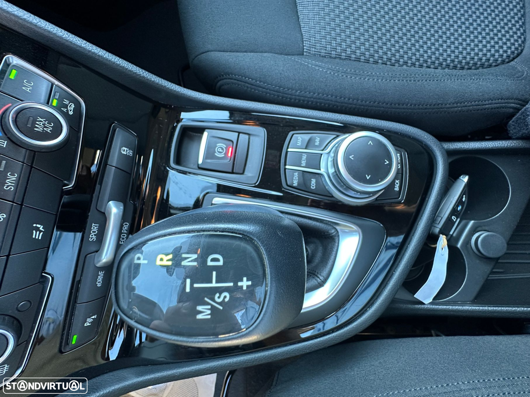 BMW 225xe Active Tourer Advantage - 26