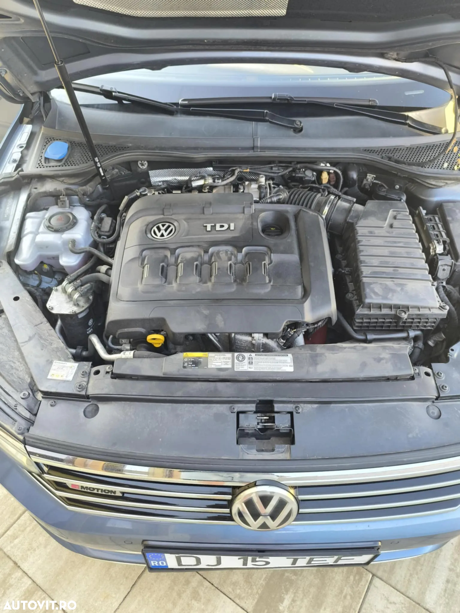 Volkswagen Passat Variant 2.0 BiTDI 4Mot DSG Highline - 8