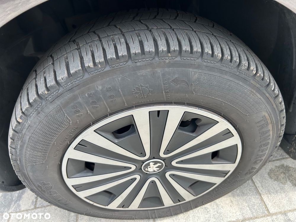 Peugeot Partner 1.6 BlueHDi Active 7os - 23