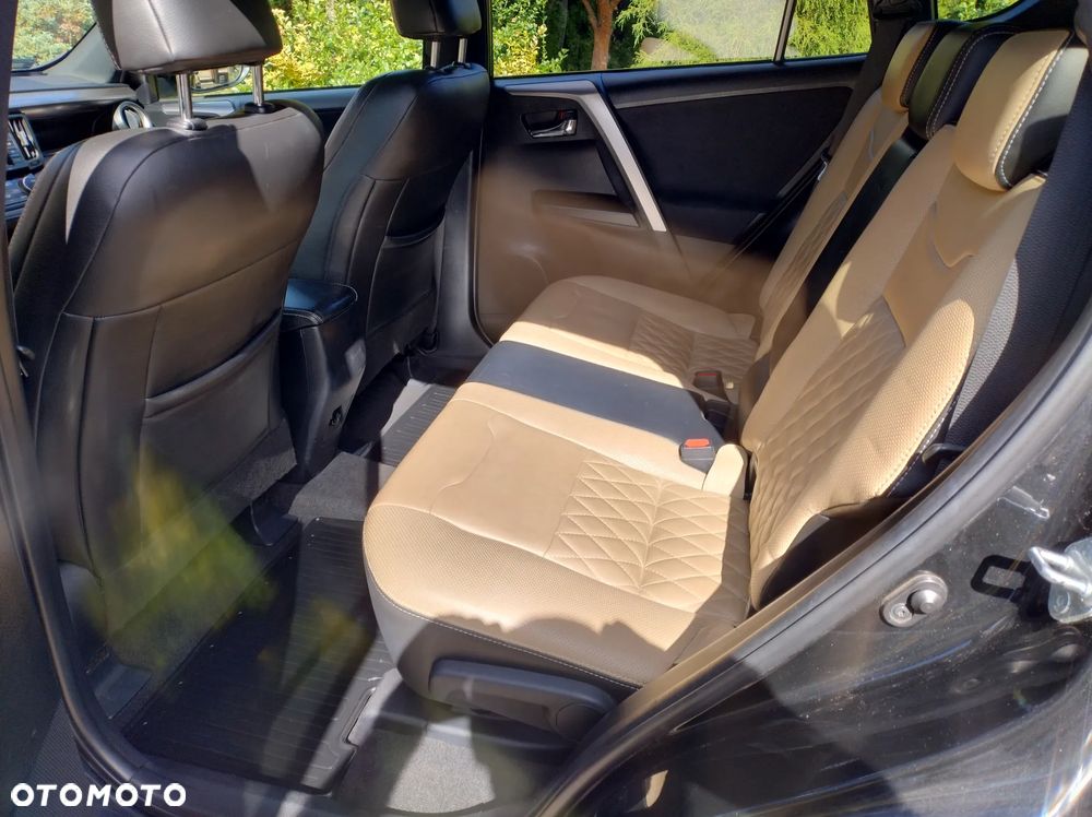Toyota RAV4 2.0 D-4D Prestige 4x2 - 4