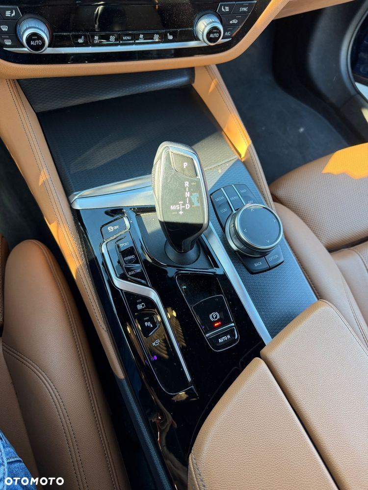 BMW Seria 5 530e M Sport sport - 12