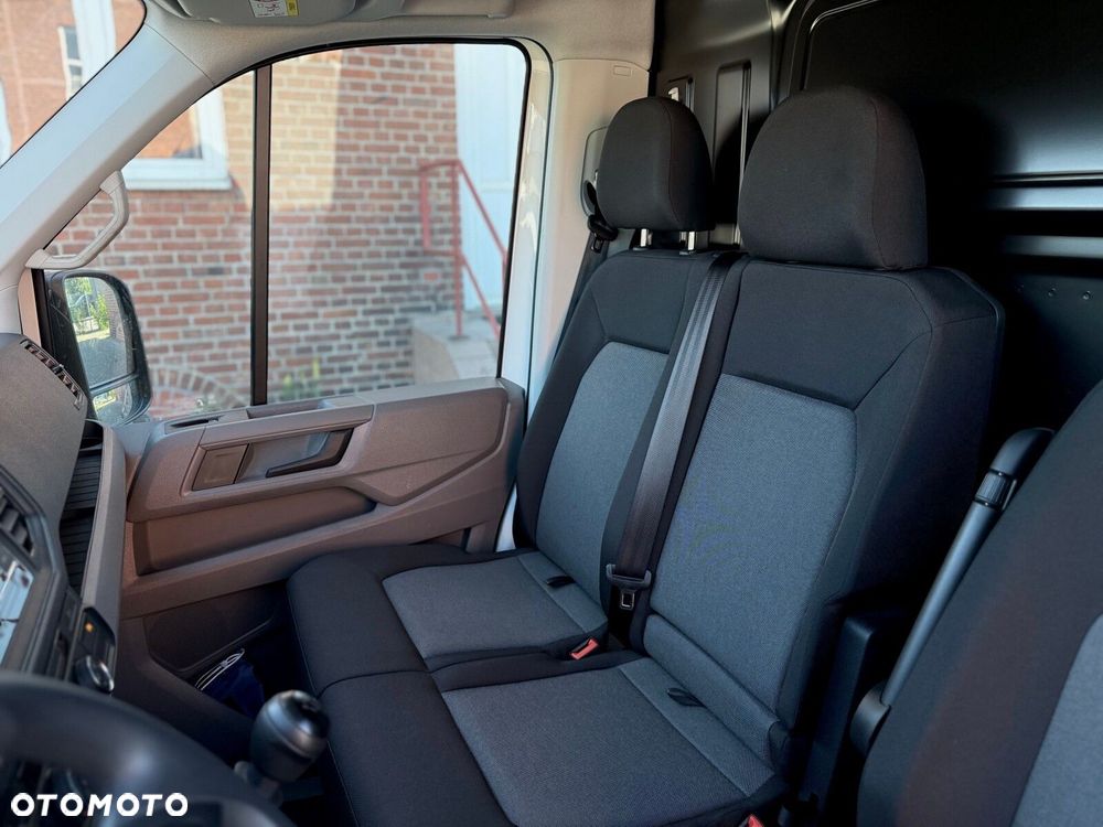 Volkswagen Crafter 35 furgon 140KM 3640 - 12