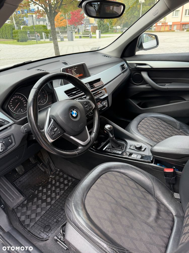 BMW X1 sDrive18i - 12