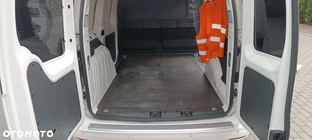 Volkswagen Caddy MAXI - 9