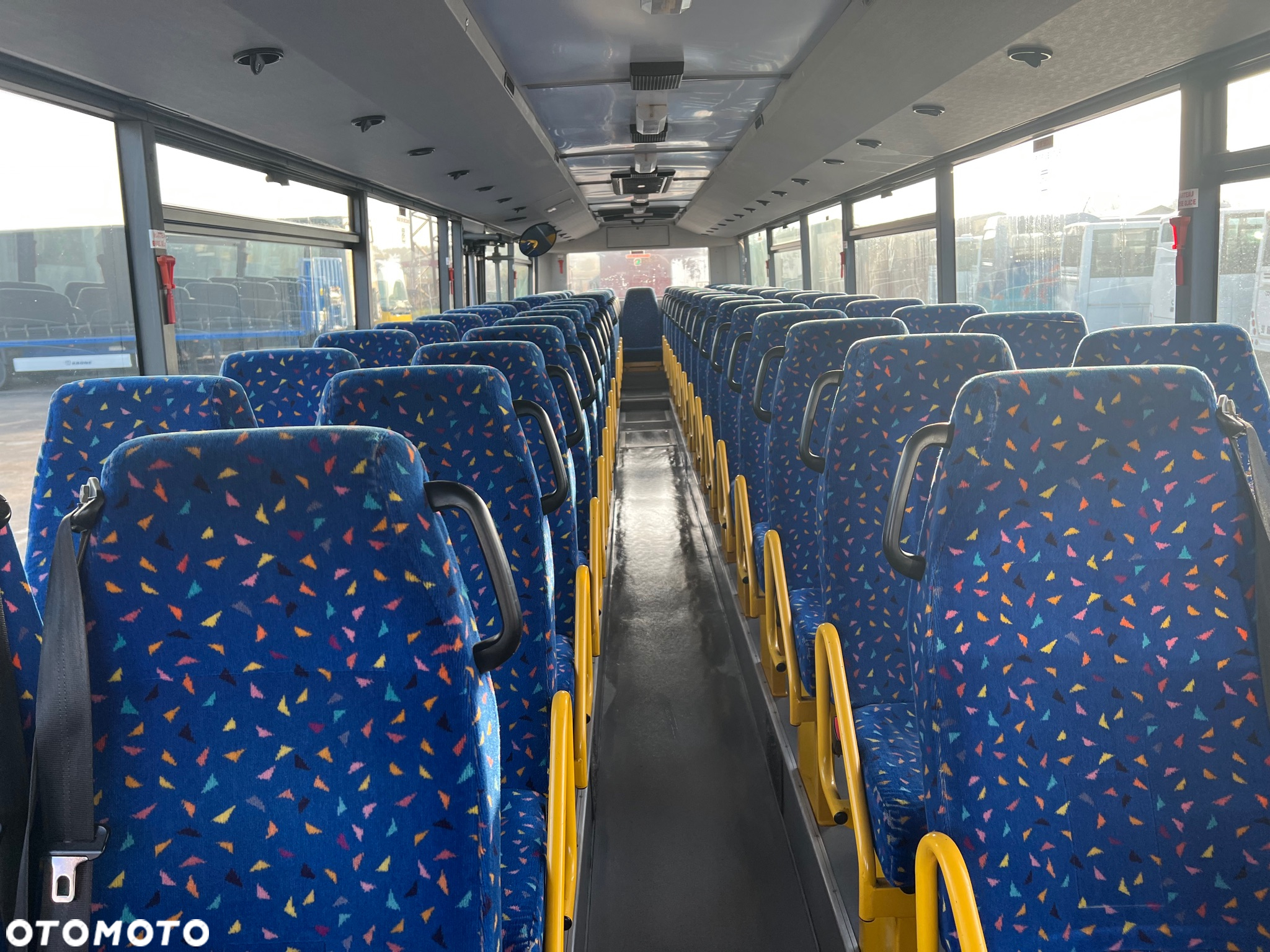 Irisbus Recreo  / KLIMA/ TACHO ANALOG/ 60 miejsc /Cena:45000 netto - 6